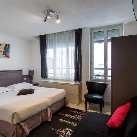 Hotel De L'europe 2*